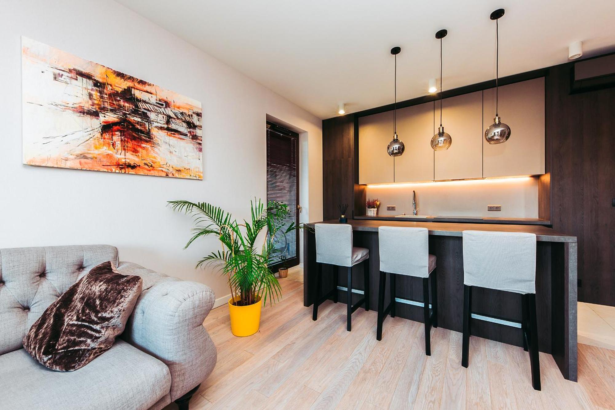 High Standard Close To The Center/free Parking. Warszawa