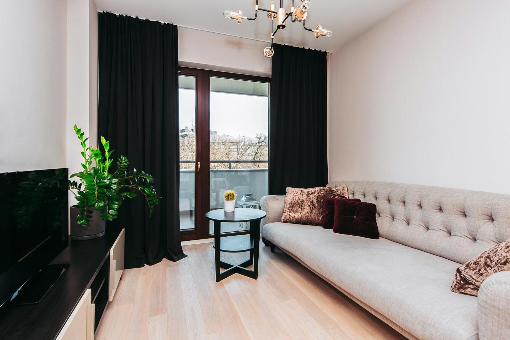 Apartament High Standard Close To The Center/free Parking. *