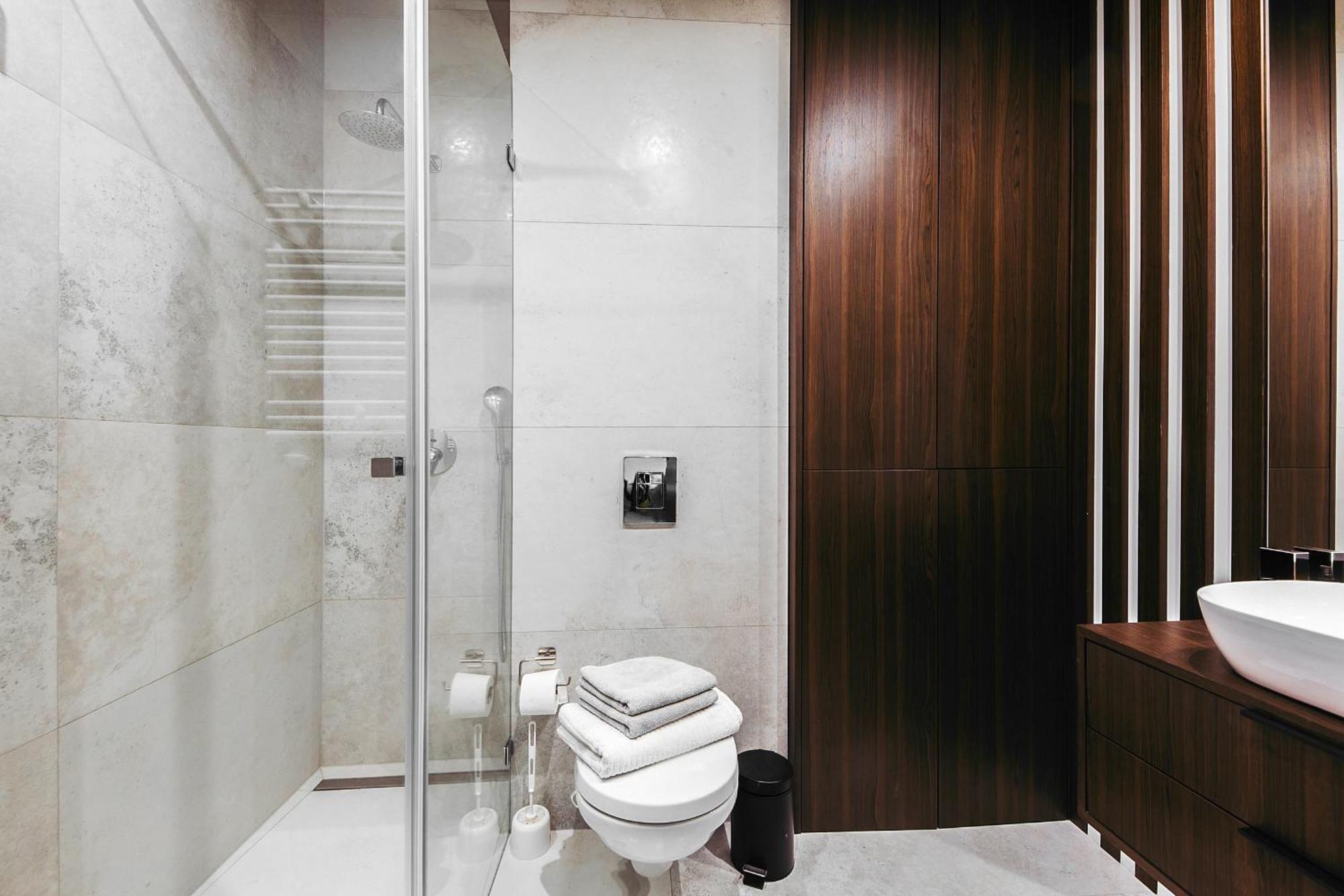 High Standard Close To The Center/free Parking. * Warszawa